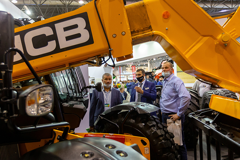 «ЭкоНива» представила основные бизнес-направления на «Сибирской аграрной неделе»