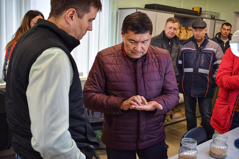 Министр сельского хозяйства Киргизии посетил хозяйства «ЭкоНивы»