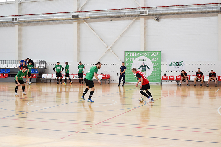 В «ЭкоНиве» прошел десятый корпоративный турнир по мини-футболу