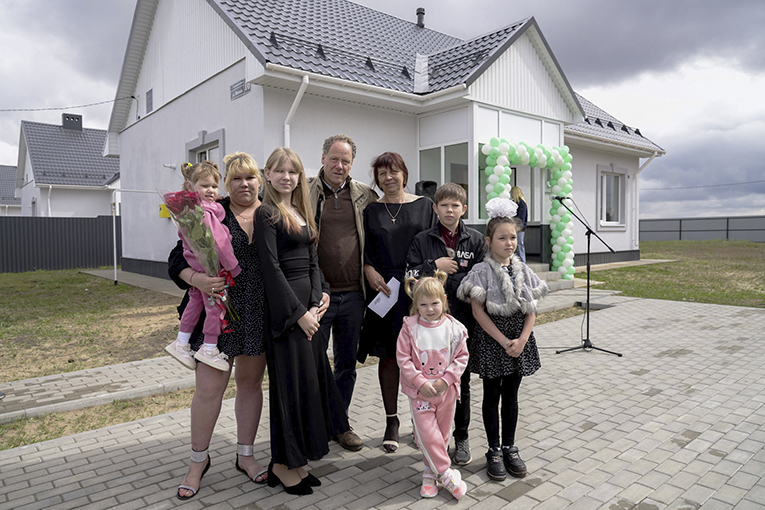 Сотрудники воронежского подразделения «ЭкоНивы» получили ключи от новых домов