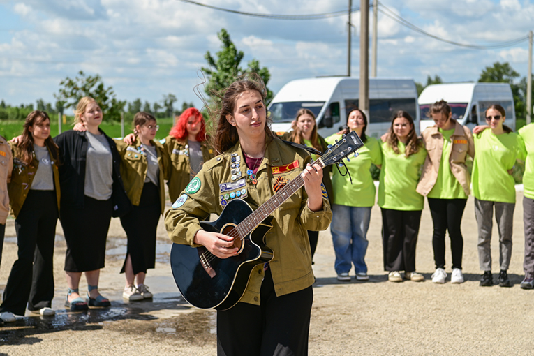 Студотряд «МоСт» открыл трудовой семестр в «ЭкоНиве»