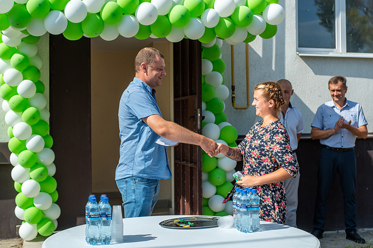 EkoNiva welcomes employees to new flats 